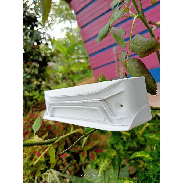 Miniatur bemper miniatur truk canter giga skala 1:18