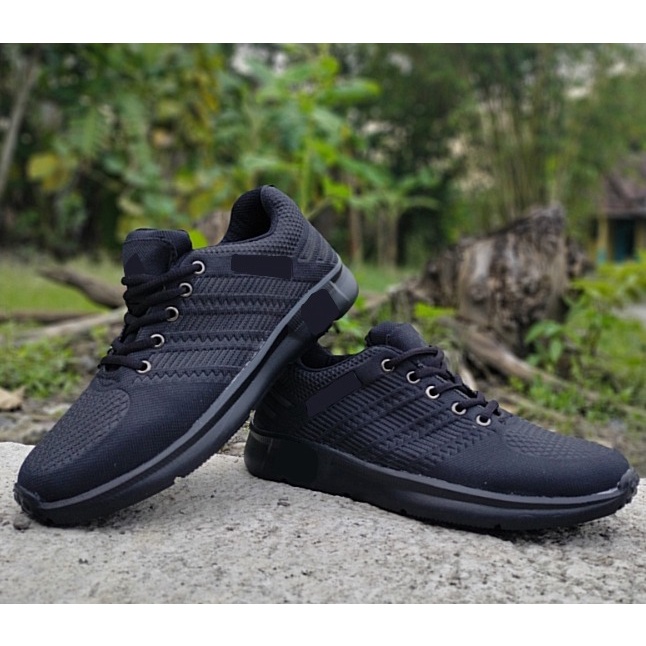 Sepatu Sneakers Pria NK Zoom - sepatu olahraga - sepatu fashion TD - sepatu sekolah hitam polos