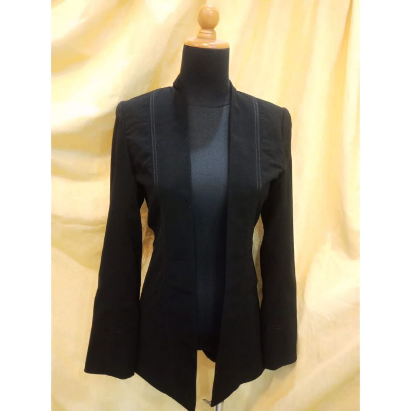 Blazer Ld 37 JetBlack Emily Tatum by Itang Yunasz