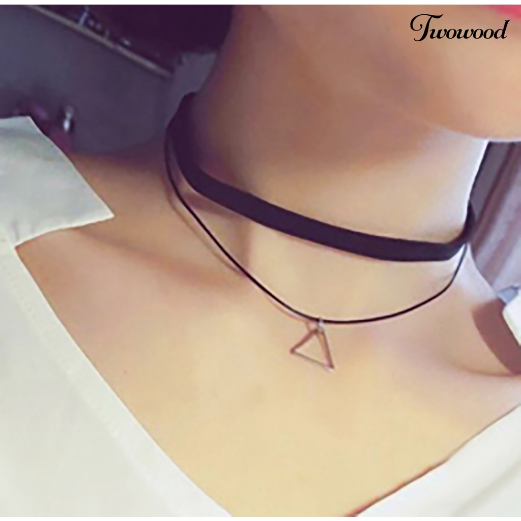 Kalung Choker Bahan Velvet Aksen Renda Bunga Gaya Vintage Untuk Wanita