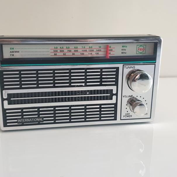 Radio Jadul / Radio International LR4250 FM/AM/SW