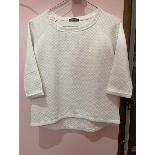 Preloved Details - Sweater