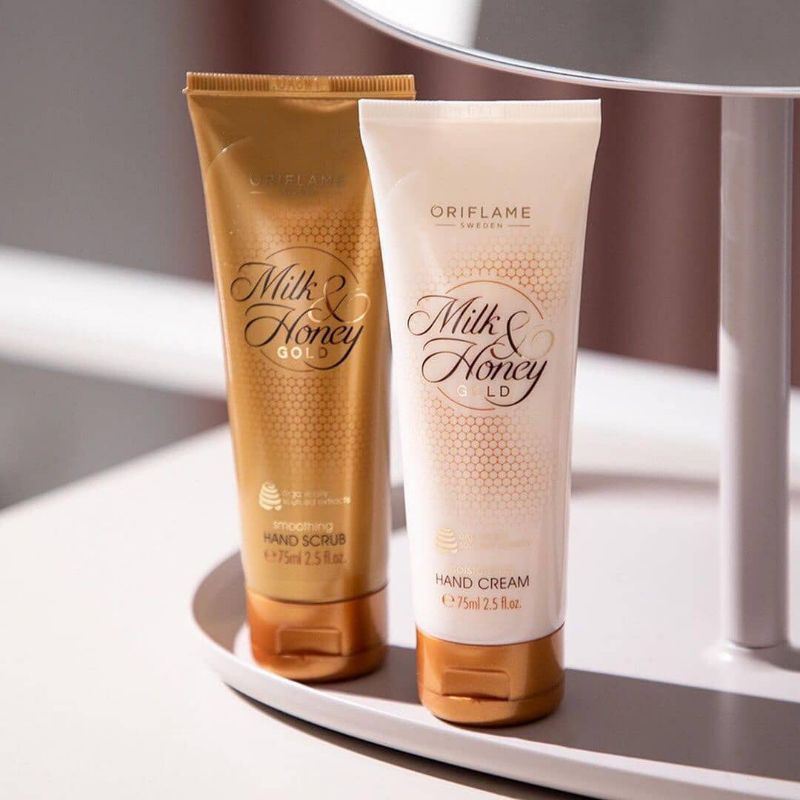 PROMO Milk &amp; Honey Gold moisturising Hand Cream//Milk &amp; Honey Gold Smoothing Sugar Scrub Small Pack