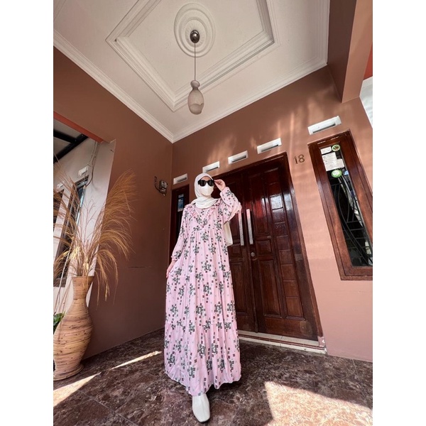 Gamis Amora Kerah Renda