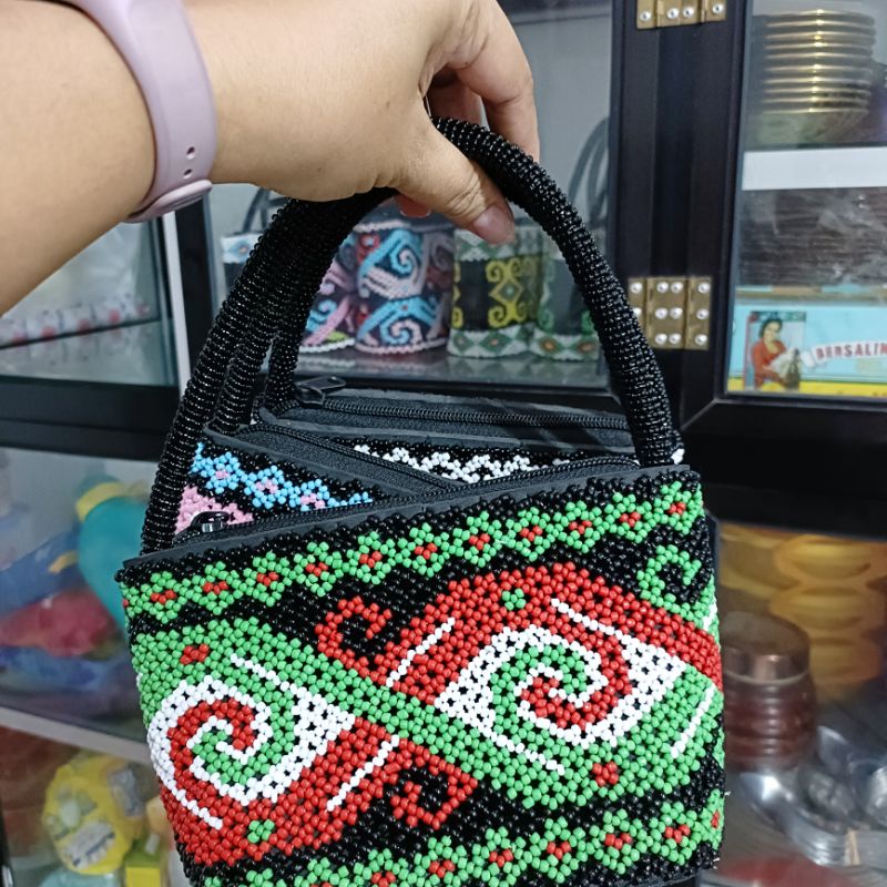 Tas Manik Kecil