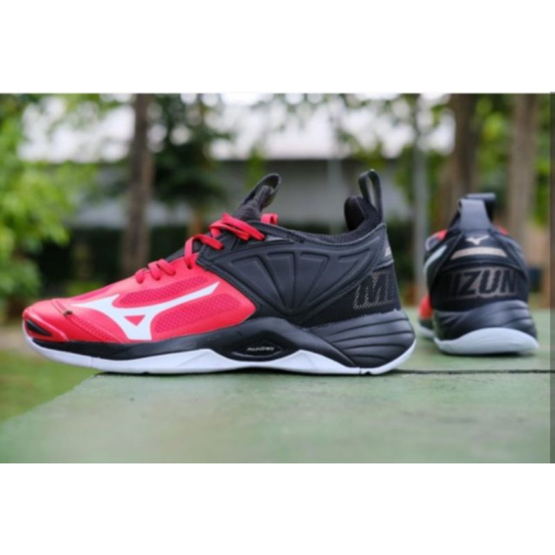 MIZUNO MOMENTUM - Sepatu Olahraga Volly Tennis Badminton Pria Mizuno Momentum Import Premium