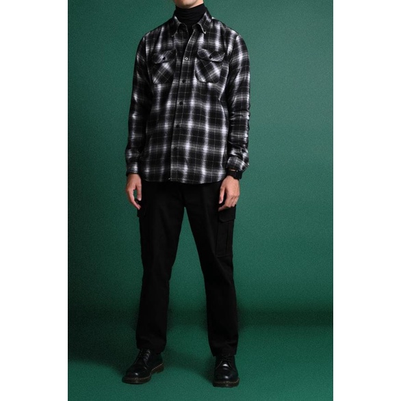 KEMEJA PREPP STUDIO ULTIMATE DOUBLE POCKET FLANNEL BLACK WHITE - S