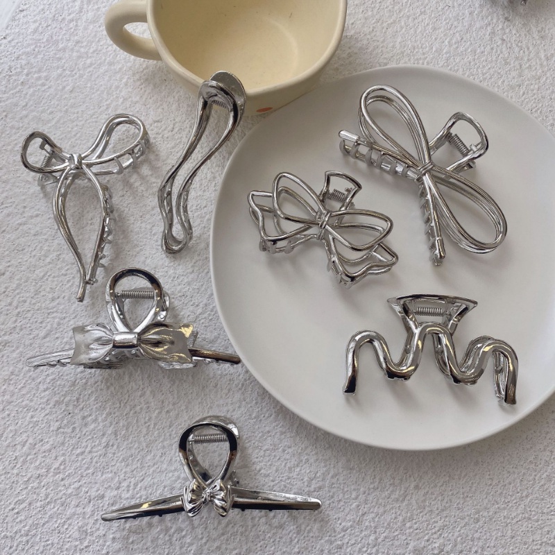 Jepit Rambut Bentuk Geometris Bintang Pita Besar Bahan Logam Warna Silver Non Slip Untuk Wanita