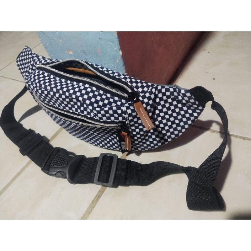 Tas Slingbag Waistbag pria wanita