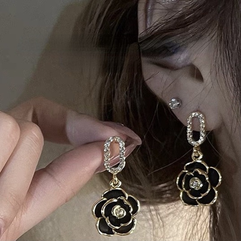 Anting Tusuk Gantung Wanita Desain Bunga Kamelia Hias Zircon Gaya Korea Untuk Pesta / Pernikahan