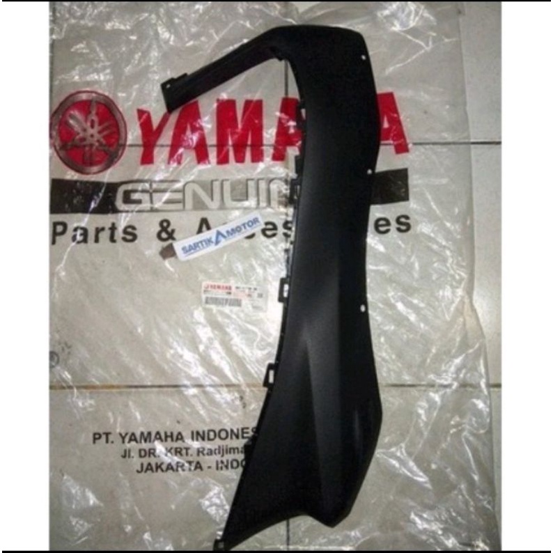 Mole side dek bawah kanan Aerox 155 original yamaha