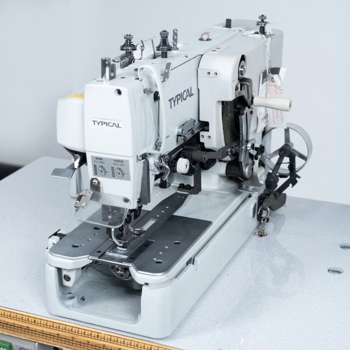 Mesin Jahit Mesin Lubang Kancing Otomatis High Speed Industrial Typical Gt-670