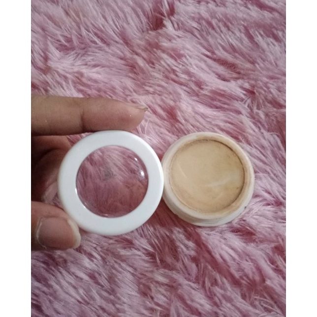 La Tulipe Eyeshadow Base / Base Eyeshadow