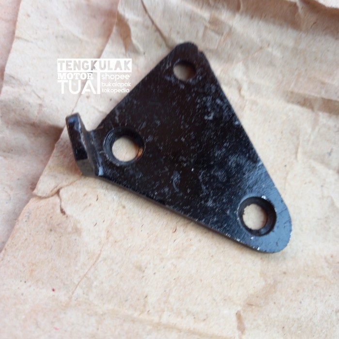 Kunci Helm Braket Dudukan Helmet Holder Kunci Helm Imitasi Cb100 Cb125