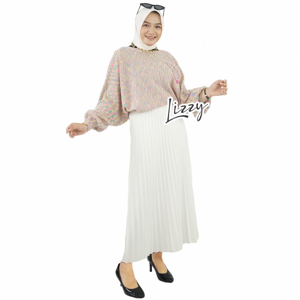 Lizzy - KARIN BATWING PREMIUM