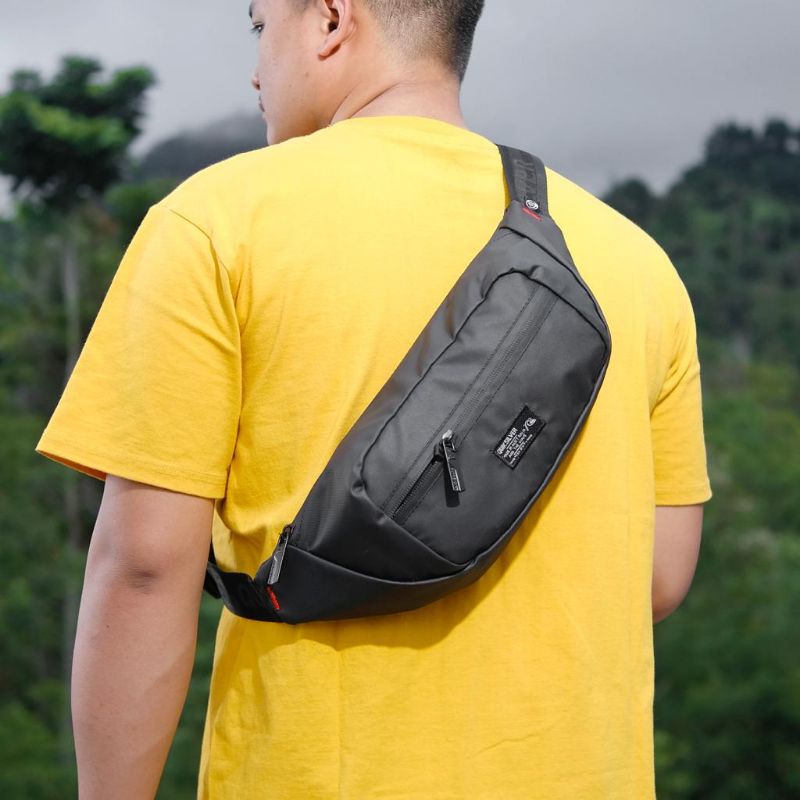 Tas selempang waterproof quiksilver/tas pinggang quiksilver anti air/waistbag pria distro