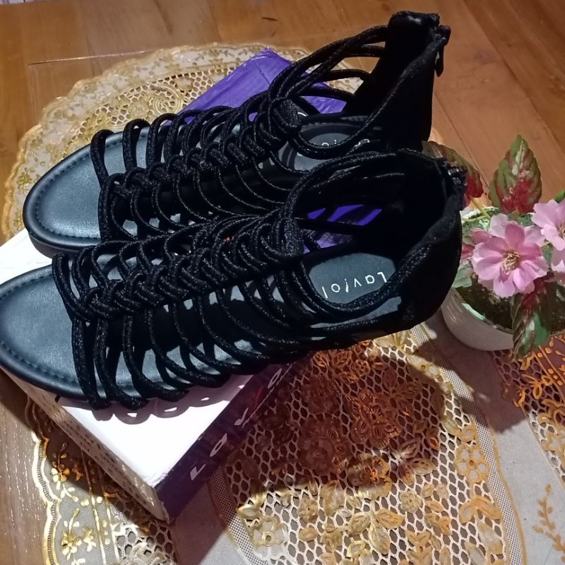 Laviola Shoes SiZE 38- Sandal Gladiator Wanita LIKE NEW