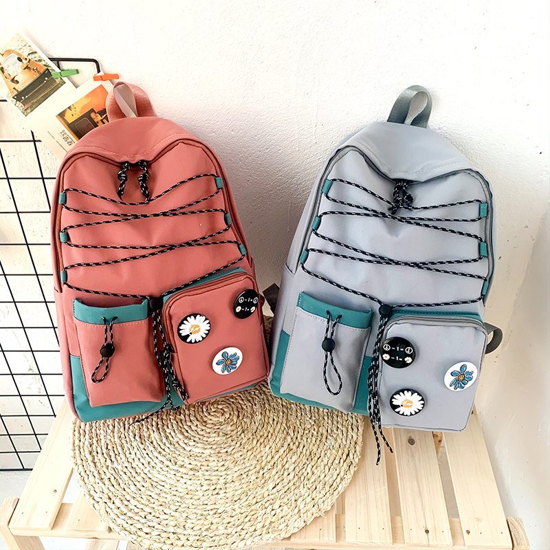 【Ready Stock】Tas wanita Tas siswa Ransel ransel tas gaya korea yang trendi Tas laptop【COD】Berisi lencana