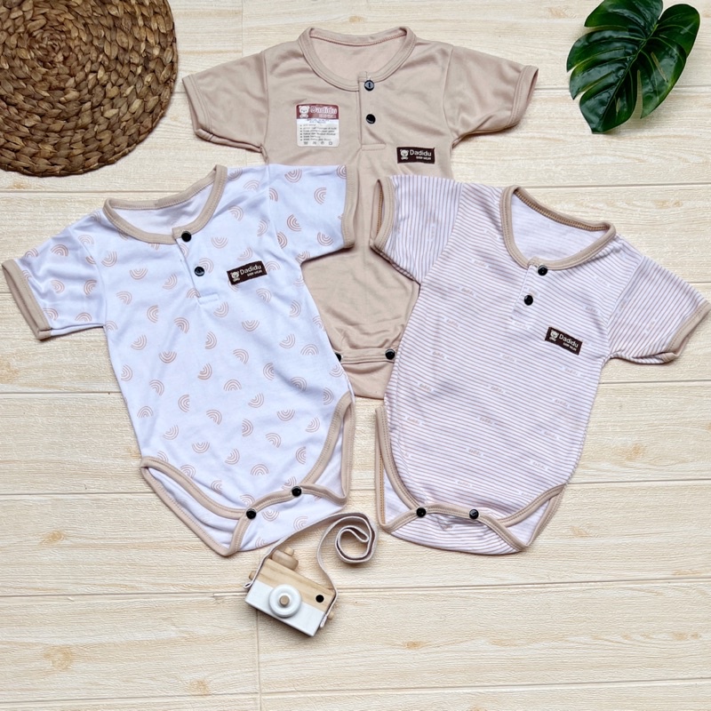 3 PCS Jumper Bayi Segitiga DADIDU 0-6 Bulan Grey Abu Coklat Susu Series / Baju Bayi Jumper Segitiga / Baju bayi Kodok Segitiga