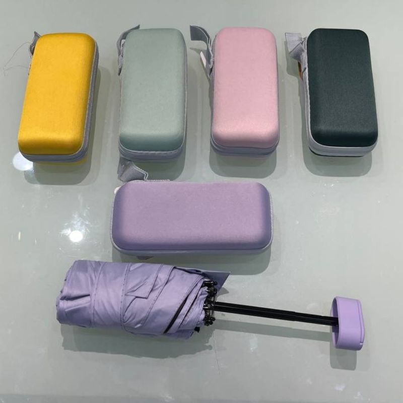 Payung Iipat dengan wadah dompet