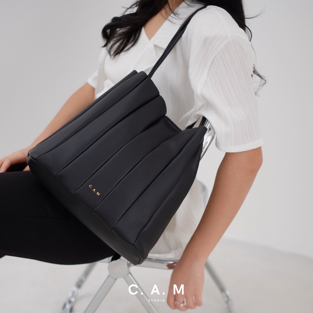 C. A. M studio - Jane Bag in Black ( Tas Wanita )