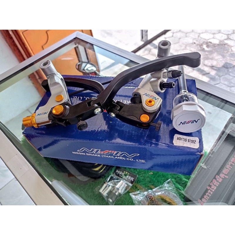 MASTER REM NISSIN SEPASANG KIRI KANAN 1 TABUNG BISA SEMUA MOTOR /UNIVERSAL