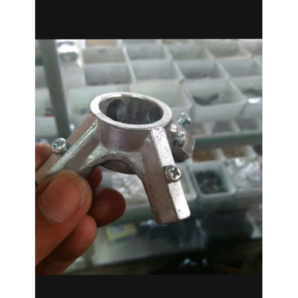 breket sirip antena telex 1inc