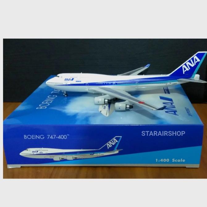 Diecast Pesawat Terbang Ana B747-400 1/400 By Phoenix