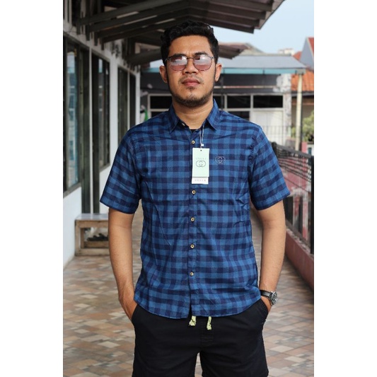 KEMEJA GUCCI PRIA KOTAK" LENGAN PENDEK GAYA BASIC PRIA
