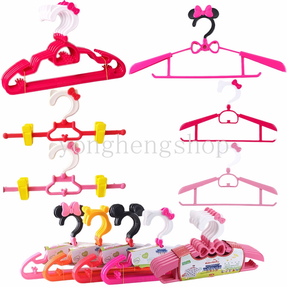 1pc Gantungan Baju Anak Desain Kartun Lucu Multifungsi Anti Slip Dengan Kait Rotasi 360 Derajat