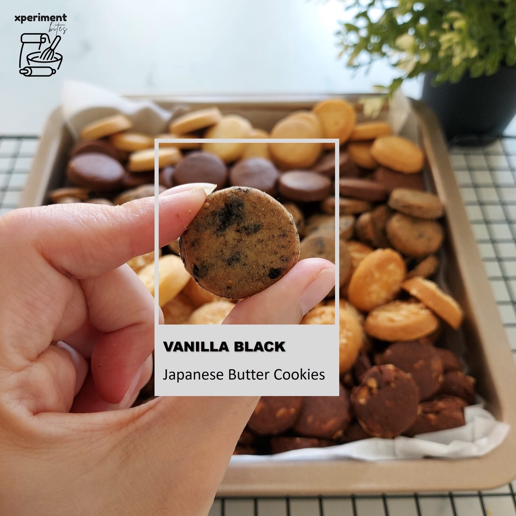 

Hampers Natal | Hampers Cookies | Vanilla Black Crumb Butter Cookies | Japanese Butter Cookies | Kukis mini rasa vanilla black crumb _ xperiment.bites