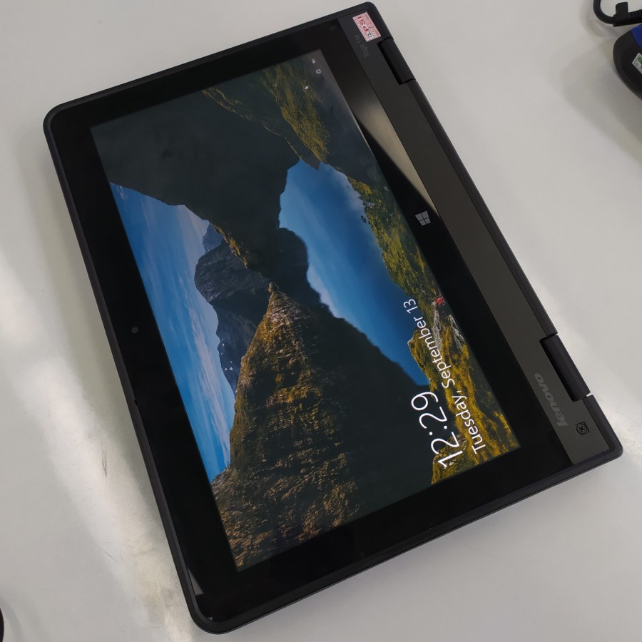Laptop Lenovo Thinkpad 11E Yoga Celeron Ram 4GB SSD 128GB Touchscreen