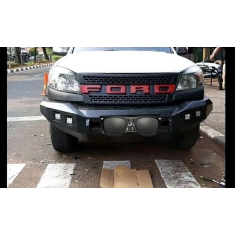 Grill depan ford ranger 2010