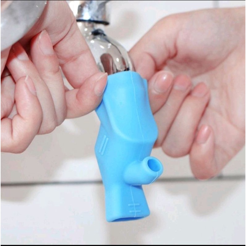 US212 Sambungan Kran Air Bahan Silikon 2in1 Penyambung Kepala By Toko Haji Usman