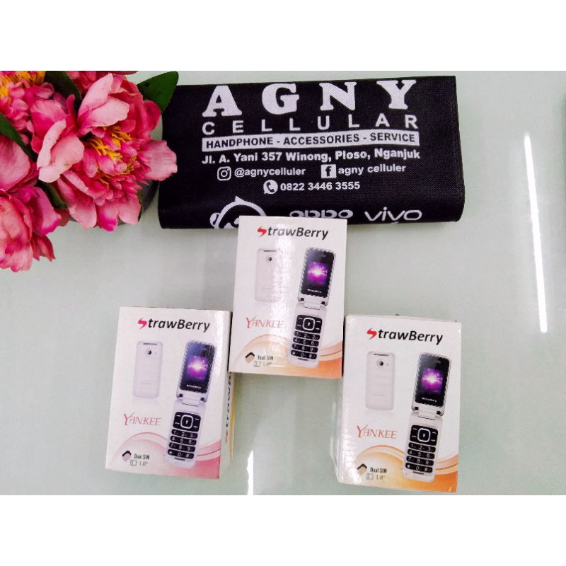 STRAWBERRY YANKEE DUAL SIM LIPAT HP LIPAT MURAH HP LIPAT KEREN HP PROMO HP DISKON HP PALING MURAH AG
