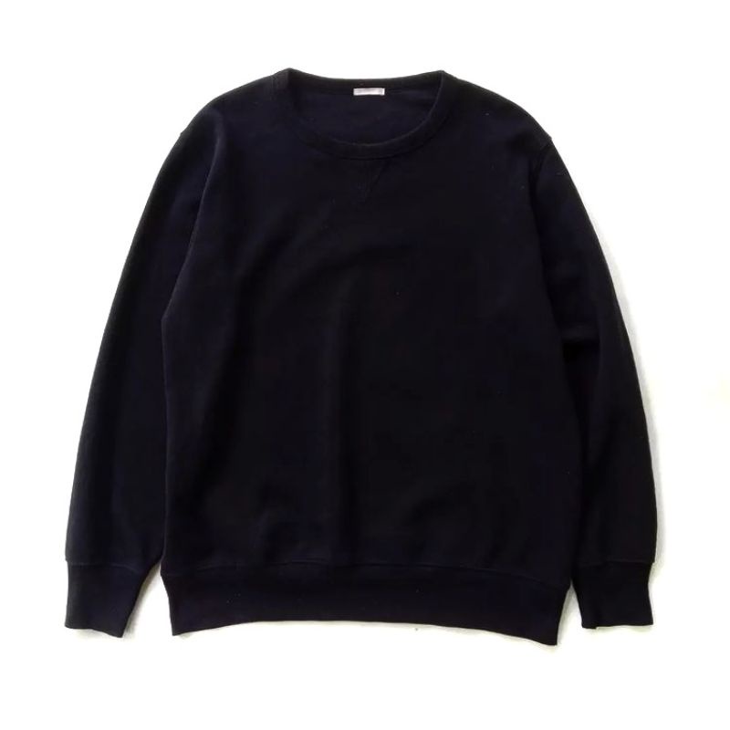 Gu by Uniqlo crewneck