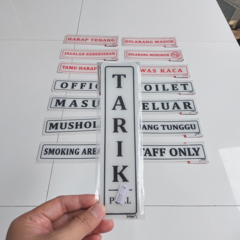 

1 BUAH Papan Sign Akrilik Tulisan TARIK Bahan PP 5x20cm