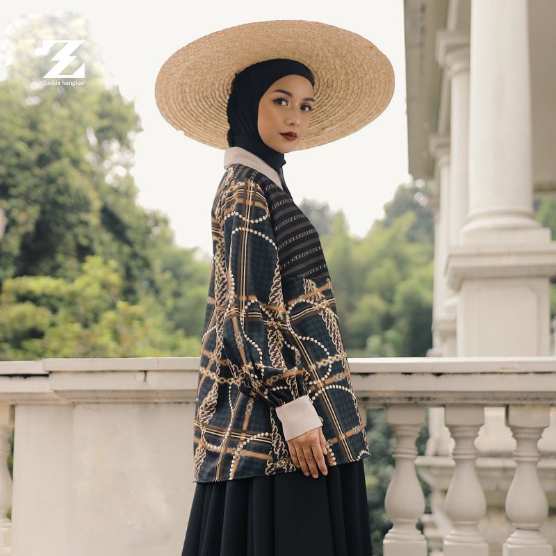 Biya Blouse by Zaskia Sungkar // Lyan Blouse Sage by Zashi