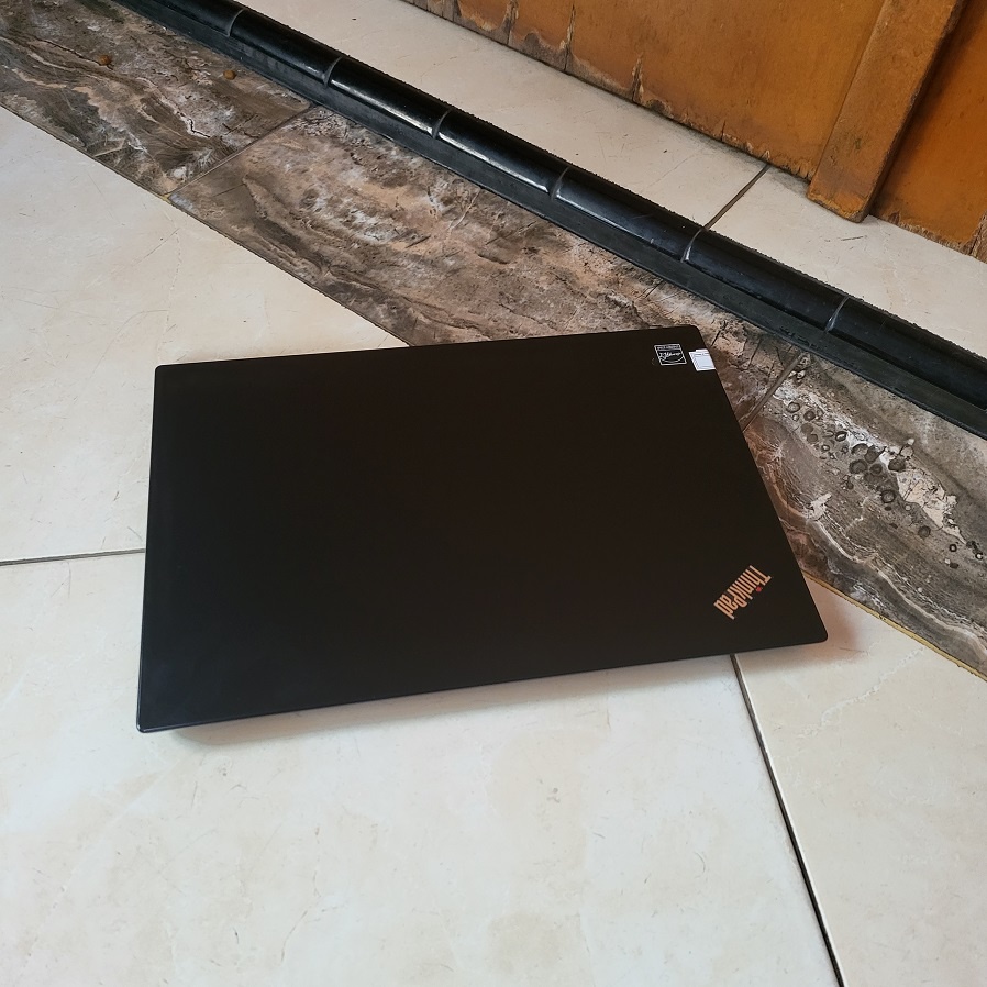 CORE i7 GEN 8 TERMURAH LENOVO THINKPAD X280 LAPTOP SUPER TIPIS DAN RINGAN