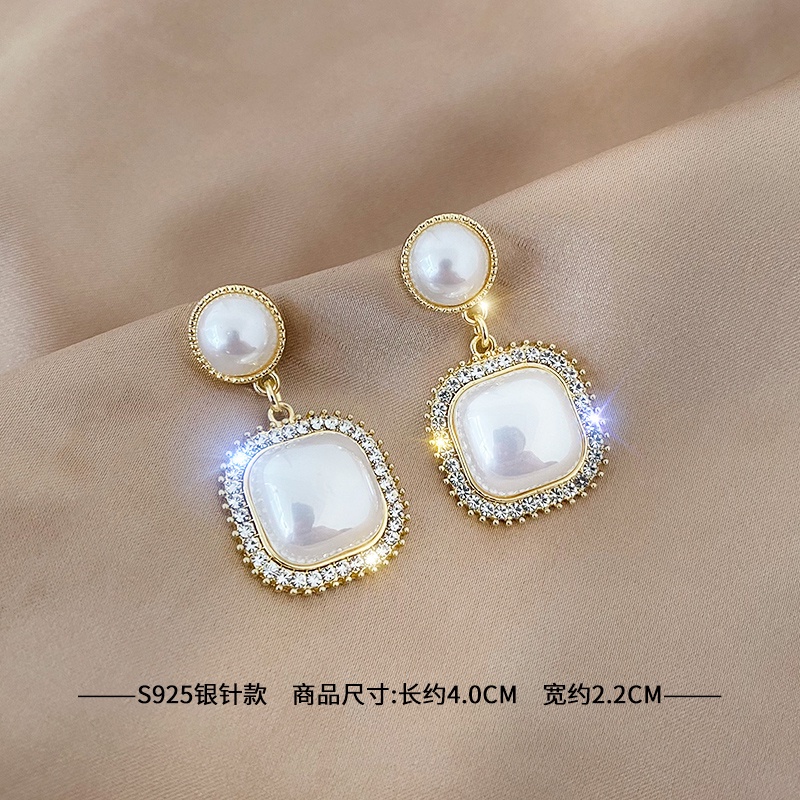 Anting Stud Panjang Rumbai Aksen Mutiara Bahan S925 Silver Untuk Wanita