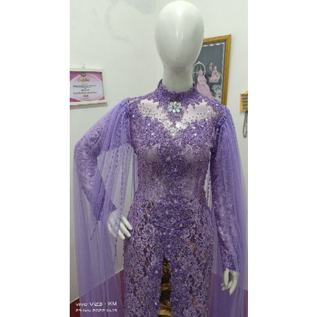 Kebaya Ungu Muda