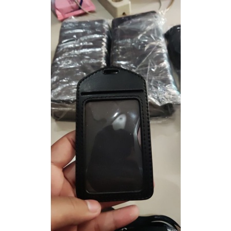 

Name Tag ID Card Holder - Tempat Gantungan Nama / Kartu Kulit Sintetis