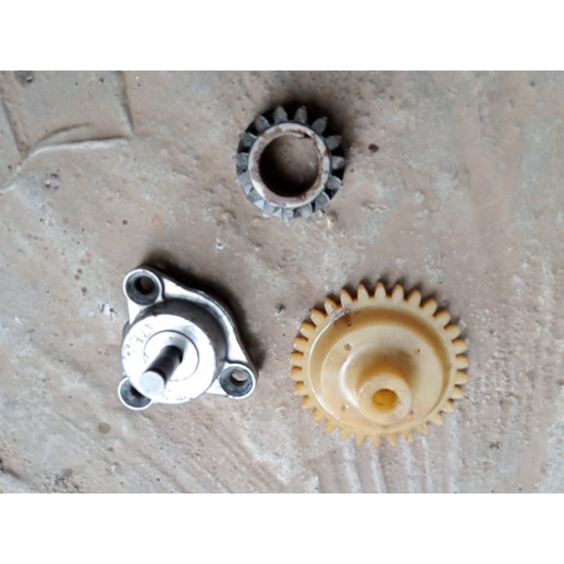 pompa oli satria fu suzuki satria fu original