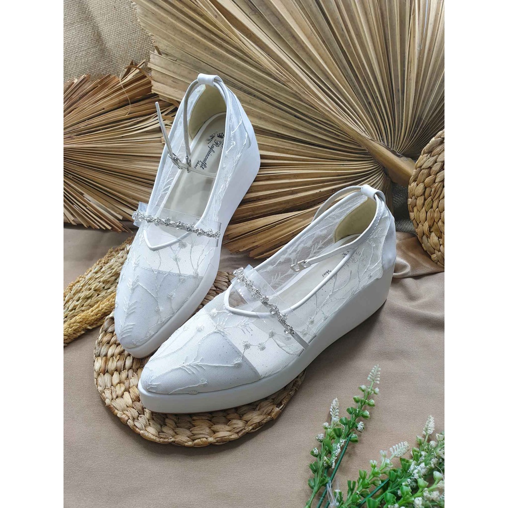 sepatu wedges wedding rafaizoutfit  putih 5cm