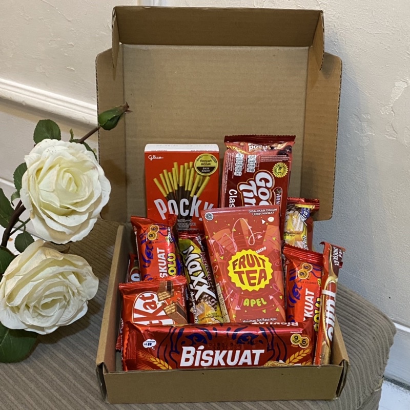 

Snack Box - Heart Red