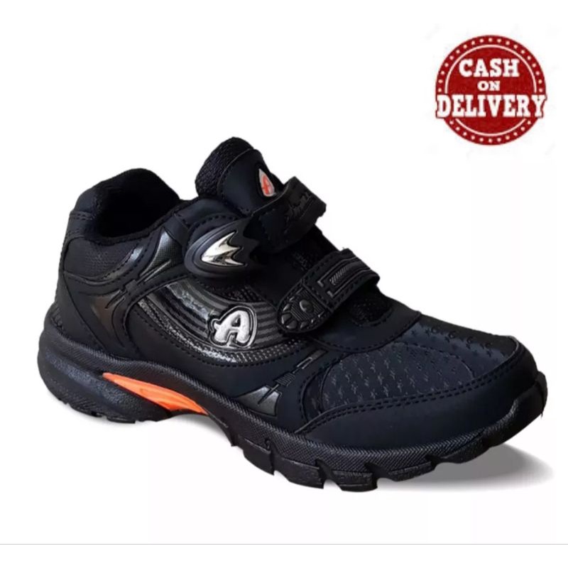 sepatu anak proatt terbuat dari pbrikan barang berklas warna hitam polos ukuran 30 sampai 37