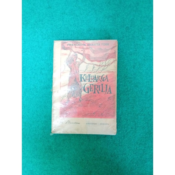 Novel Keluarga Gerilja - Pramoedya Ananta Toer [Original, Cetakan Langka]