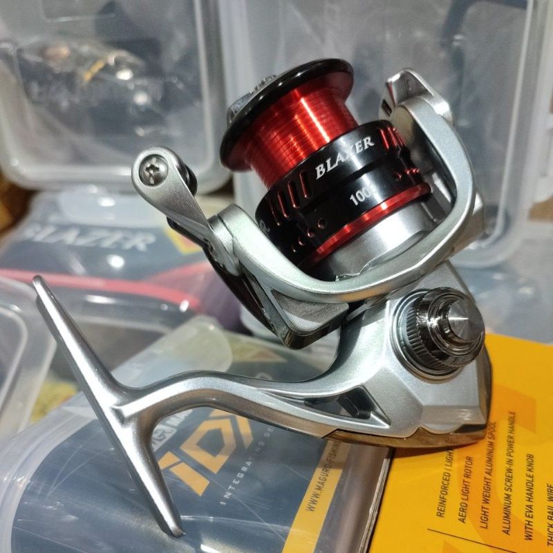 Reel Maguro Blazer 1000