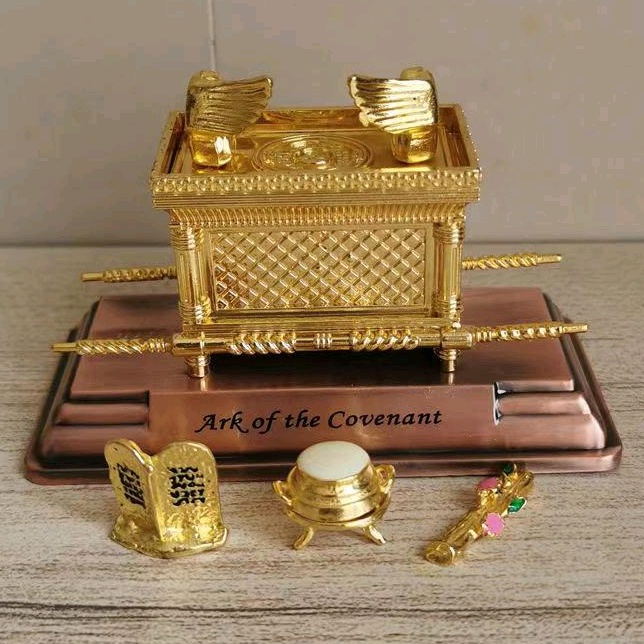 Tabut Hiasan Pajangan Dekorasi Souvenir Meja Home Decor Kristen Profetik Bahtera Ark Of The Covenant