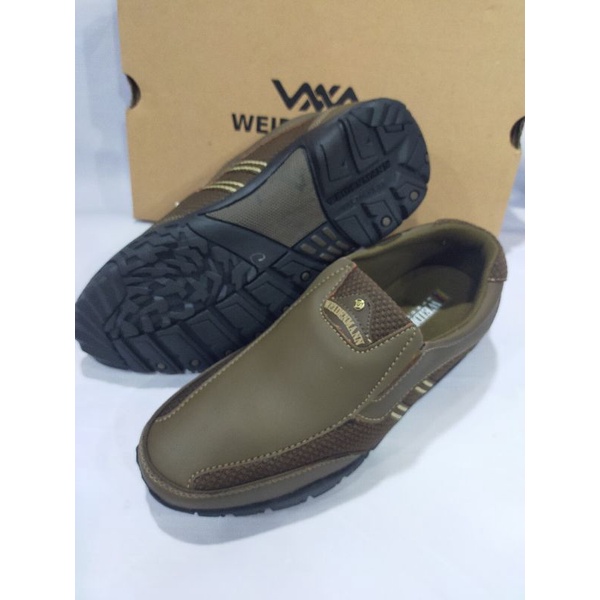 Sepatu Casual slip on pria weidenmann Walker 03 olive